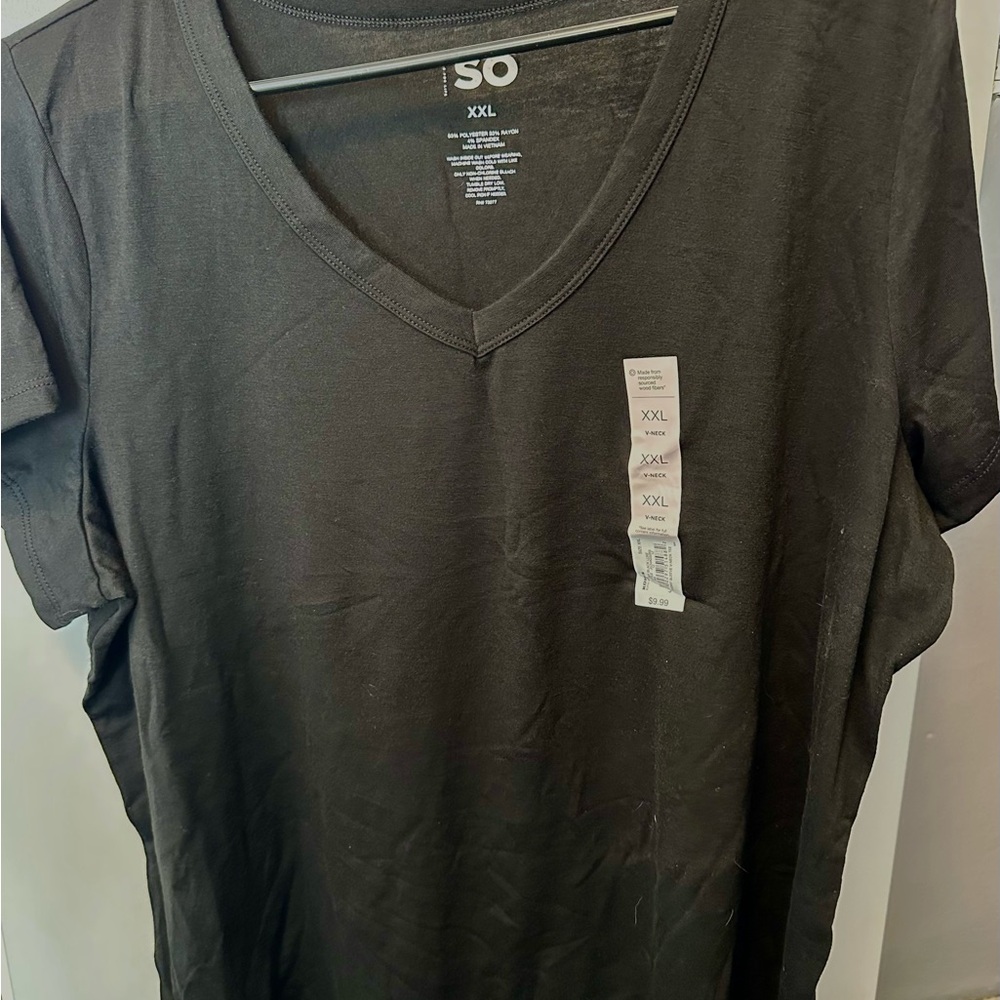 SO Black V-Neck Short Sleeve Tee